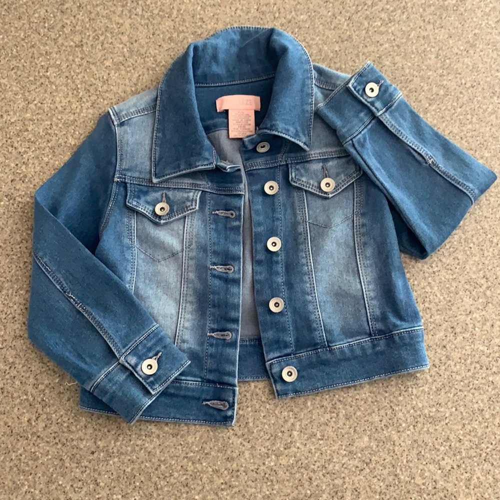 NWOT girls denim jacket size 4/5